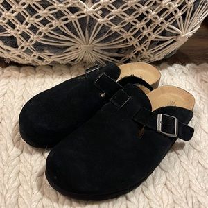 Black Clogs